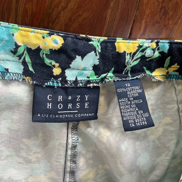 Liz Claiborne High Waisted Capris - Picture 6 of 6